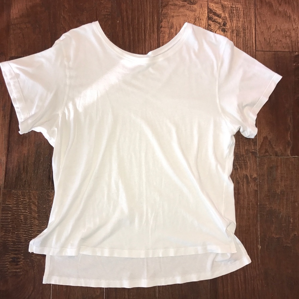 Lululemon White tee